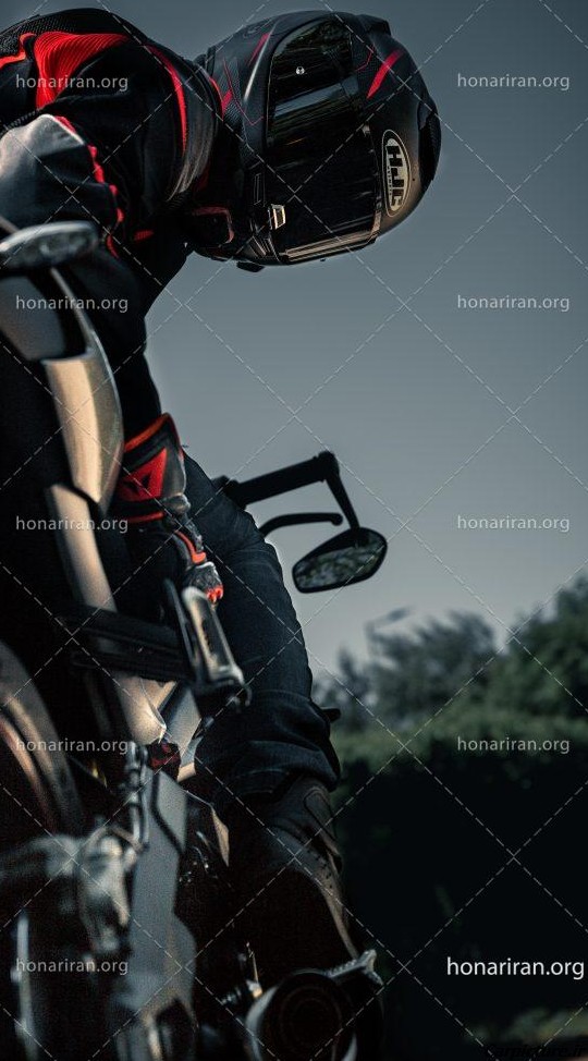عکس پسر با موتور اسپرت